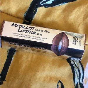 touch in SOL—Metallist Liquid Foil Lipstick Duo